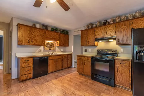 1503 Waxwing Dr, Dewitt, MI 48820 photo 7