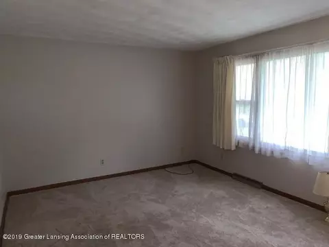 815 N Spring St, Saint Johns, MI 48879 photo 6