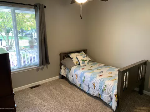 503 Manchester Dr, Dewitt, MI 48820 photo 14