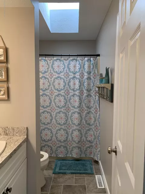 503 Manchester Dr, Dewitt, MI 48820 photo 13