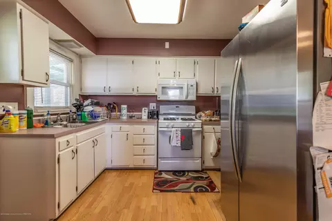 358 N Dibble Ave, Lansing, MI 48917 photo 7