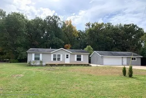 5538 Ann Dr, Bath, MI 48808 photo 1