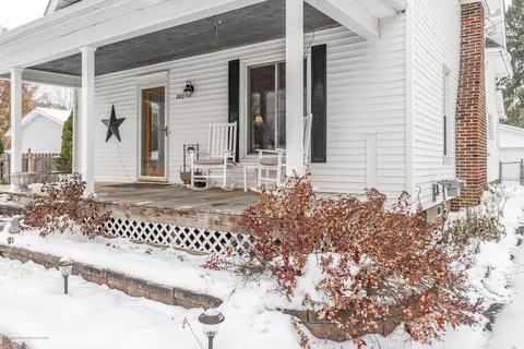 202 N Logan St, Dewitt, MI 48820 photo 41