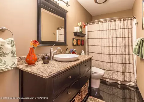 7575 E Howe Rd, Bath, MI 48808 photo 32