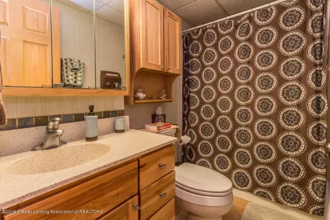 7575 E Howe Rd, Bath, MI 48808 photo 33