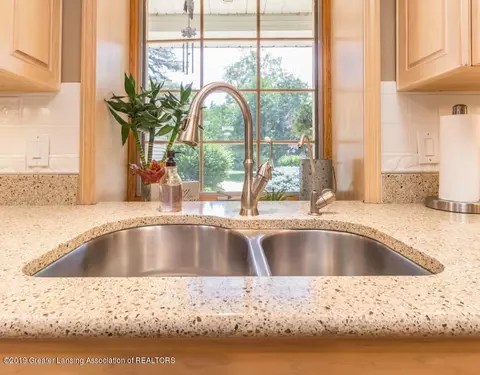7575 E Howe Rd, Bath, MI 48808 photo 8
