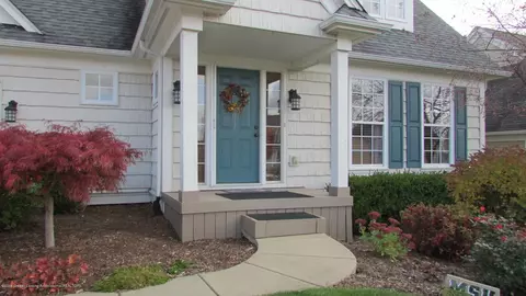 352 E Bailey Cir, Mason, MI 48854 photo 3