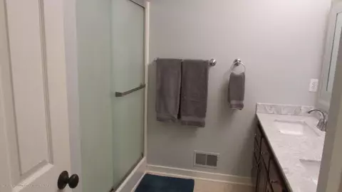 352 E Bailey Cir, Mason, MI 48854 photo 23
