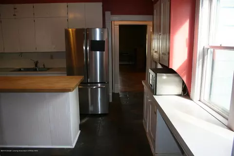 703 W Main St, Dewitt, MI 48820 photo 9