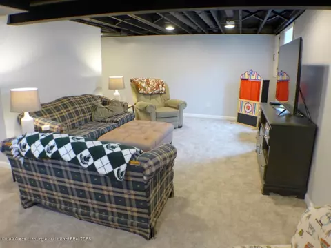 216 Westbrook, Dewitt, MI 48820 photo 32