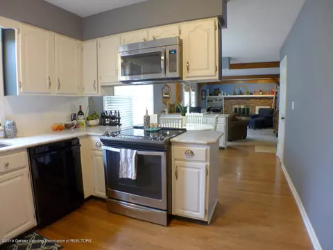 216 Westbrook, Dewitt, MI 48820 photo 19