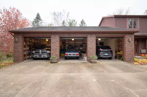 885 Moss Glen Cir, Haslett, MI 48840 photo 31