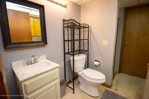 885 Moss Glen Cir, Haslett, MI 48840 photo 22