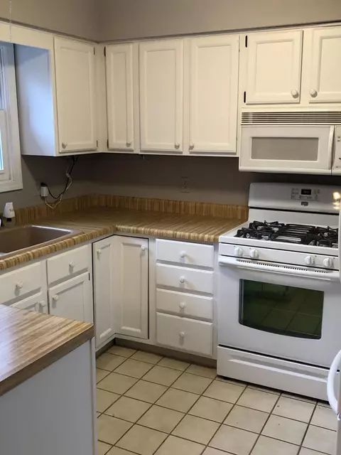 1289 Hatch Rd, Okemos, MI 48864 photo 6