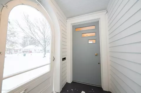 2013 Drexel Rd, Lansing, MI 48915 photo 4