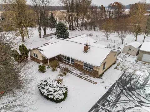 10421 S Krepps Rd, Dewitt, MI 48820 photo 5