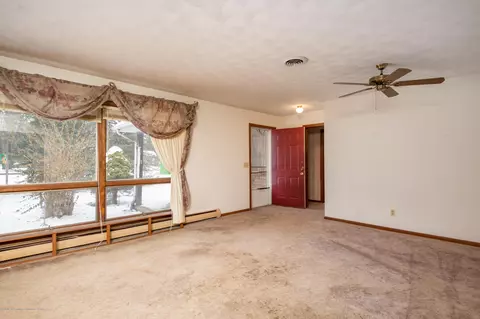 10421 S Krepps Rd, Dewitt, MI 48820 photo 6