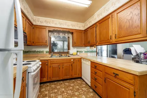 10421 S Krepps Rd, Dewitt, MI 48820 photo 8
