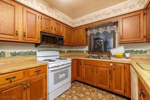 10421 S Krepps Rd, Dewitt, MI 48820 photo 9