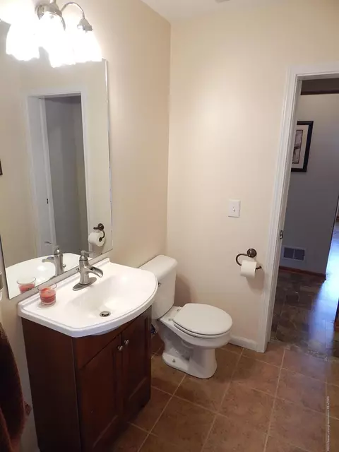 3590 Laureate Dr, Holt, MI 48842 photo 10