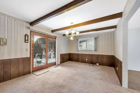 2916 Colchester Rd, Lansing, MI 48906 photo 9