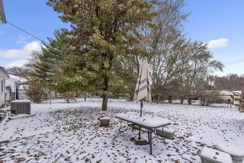 2916 Colchester Rd, Lansing, MI 48906 photo 37