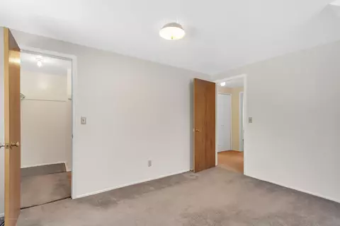 2916 Colchester Rd, Lansing, MI 48906 photo 25