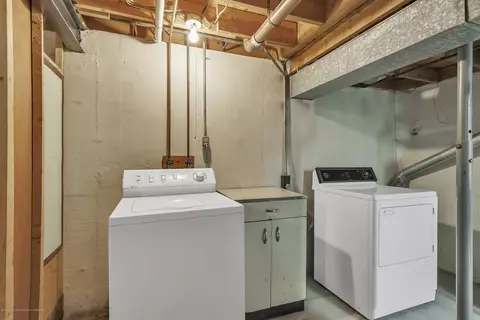 2916 Colchester Rd, Lansing, MI 48906 photo 33