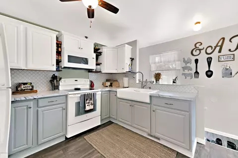 3909 Seaway Dr, Lansing, MI 48911 photo 17