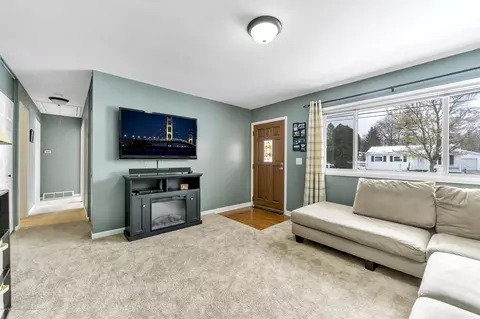 455 N Rogers St, Mason, MI 48854 photo 7