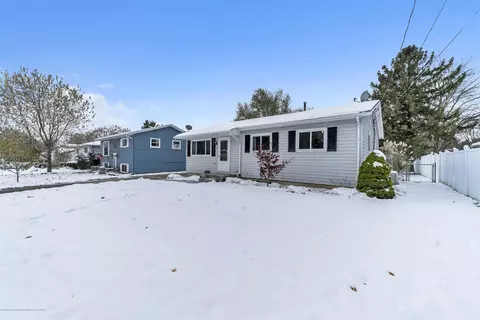 455 N Rogers St, Mason, MI 48854 photo 4