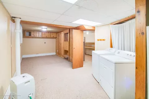 716 Vernon, Lansing, MI 48910 photo 18