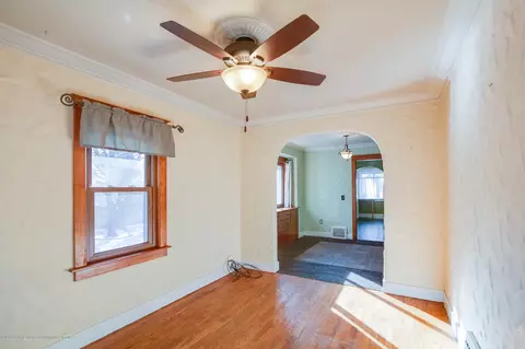 716 Vernon, Lansing, MI 48910 photo 2