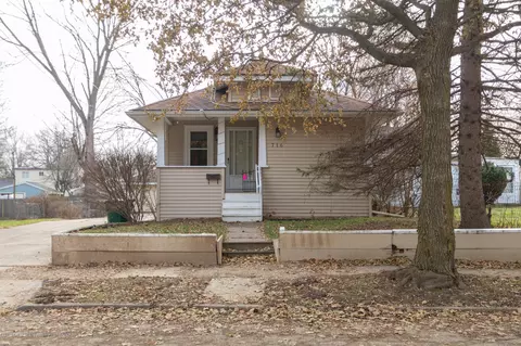 716 Vernon, Lansing, MI 48910 photo 27