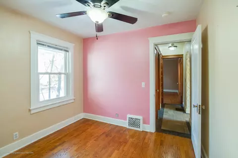 716 Vernon, Lansing, MI 48910 photo 14