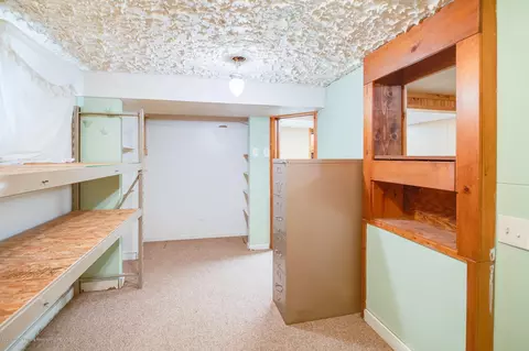 716 Vernon, Lansing, MI 48910 photo 21