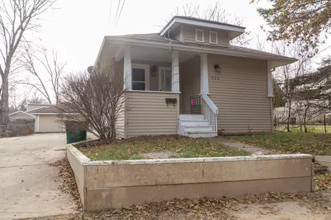 716 Vernon, Lansing, MI 48910 photo 26