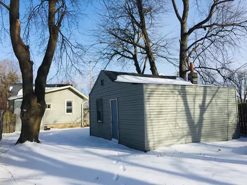 1027 Meadowlawn Ave, Lansing, MI 48906 photo 5