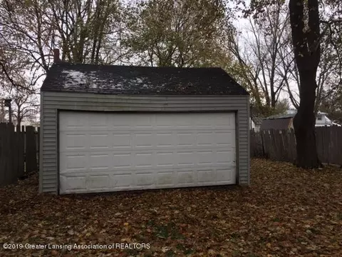 1027 Meadowlawn Ave, Lansing, MI 48906 photo 25