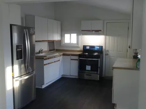 1027 Meadowlawn Ave, Lansing, MI 48906 photo 11
