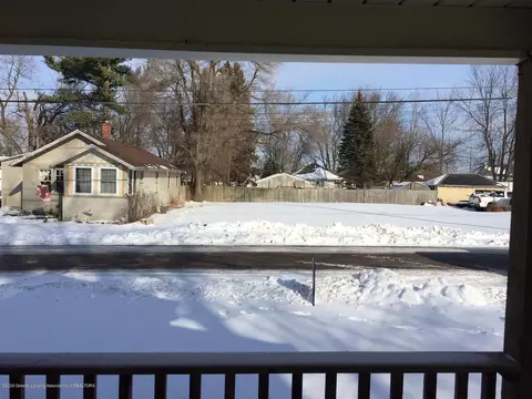 1027 Meadowlawn Ave, Lansing, MI 48906 photo 24