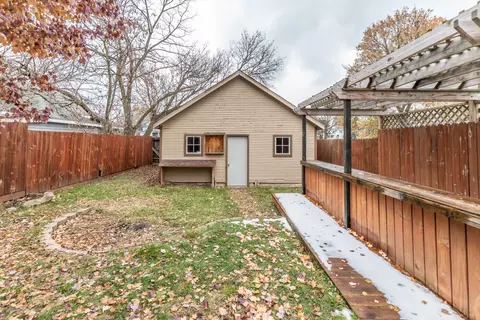 1713 Herbert St, Lansing, MI 48910 photo 24