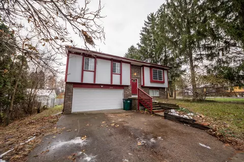 2540 E Cavanaugh Rd, Lansing, MI 48910 photo 3