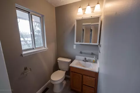 2540 E Cavanaugh Rd, Lansing, MI 48910 photo 16