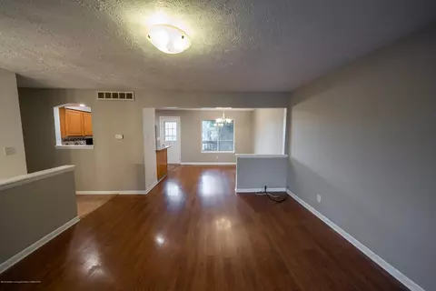 2540 E Cavanaugh Rd, Lansing, MI 48910 photo 6