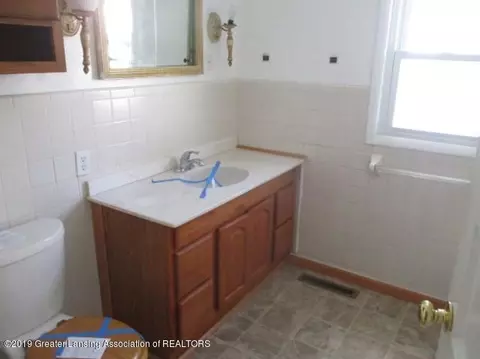 809 Irvington Ave, Lansing, MI 48910 photo 9