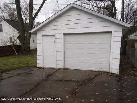 809 Irvington Ave, Lansing, MI 48910 photo 12