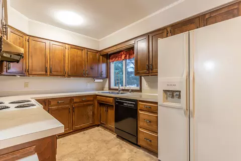 5976 Harper Rd, Holt, MI 48842 photo 9