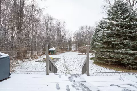 902 Elmwood, Dewitt, MI 48820 photo 33
