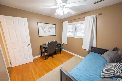 902 Elmwood, Dewitt, MI 48820 photo 25